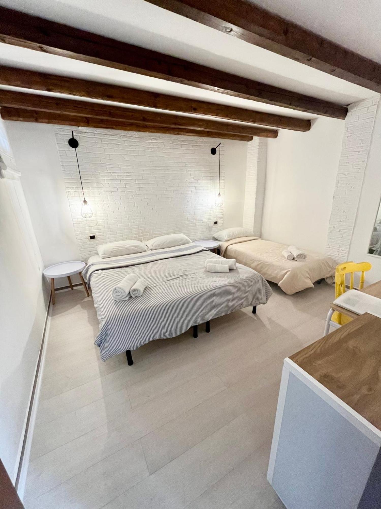 Casa Myrtos Apartment - Palermo — Photos 2